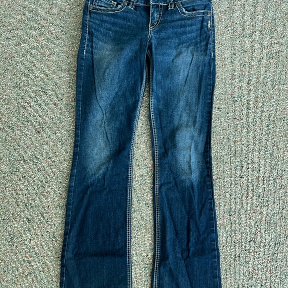 Silver Jeans - Picture 3 of 3